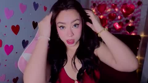 Snapshot of lya_levine chatting on 02.13.26 Lya online show from 02.13.26