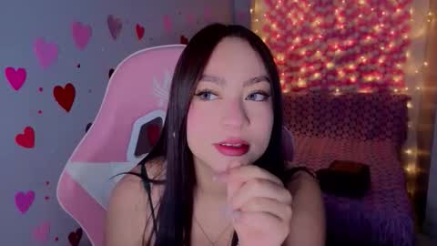 Snapshot of lya_levine chatting on 02.17.26 Lya online show from 02.17.26