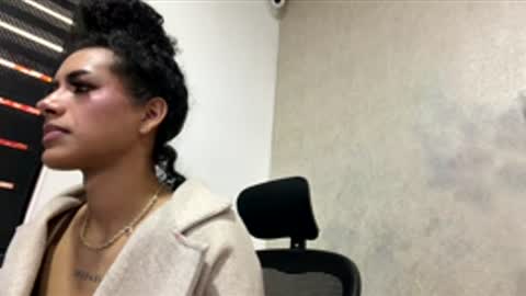 LYA online show from 04.11.26