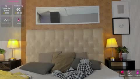 Lyan online show from 11.14.25