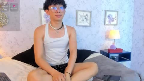 Lyan online show from 03.31.26