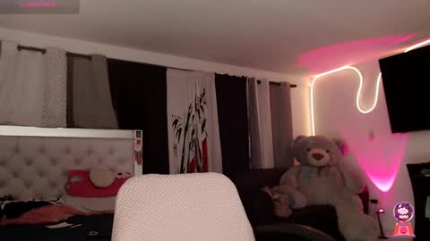 Lyann  online show from 03.05.25