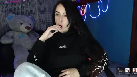 Snapshot of lyann_ chatting on 05.26.26 Lyann online show from 05.26.26