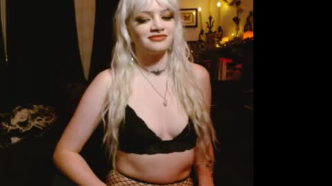 lydiadeity online show from 01.12.25