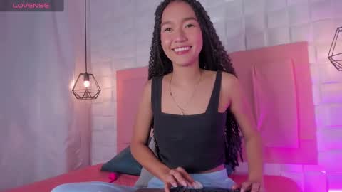 Lyhana Lee online show from 02.01.25