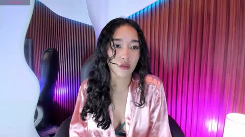 Lyhana Lee online show from 10.12.25