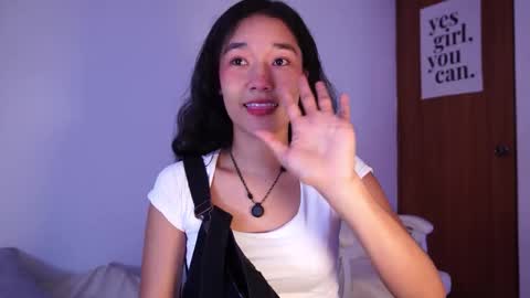 Lyhana Lee online show from 12.03.25