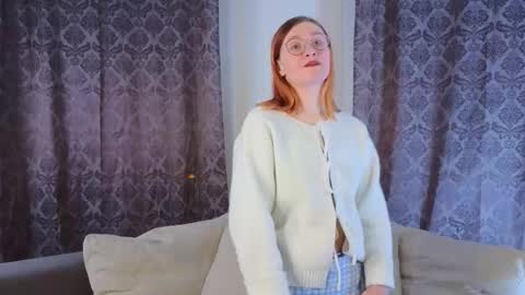 Snapshot of lyle_art chatting on 12.14.25 hi im Lyle online show from 12.14.25