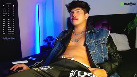 Lyle Bennett Freelance Model online show from 09.21.25