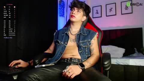 Snapshot of lylebennett_ chatting on 03.20.26 Lyle Bennett Freelance Model online show from 03.20.26