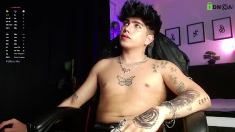 Snapshot of lylebennett_ chatting on 04.10.26 Lyle Bennett Freelance Model online show from 04.10.26