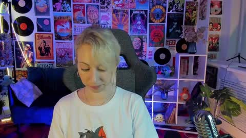 Snapshot of lylithskye chatting on 01.16.25 Lylith Skye NO NUDE model online show from 01.16.25