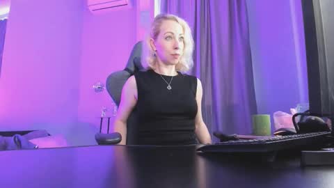 Snapshot of lylithskye chatting on 09.21.25 Lylith Skye NO NUDE model online show from 09.21.25