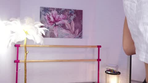 Lyly   online show from 01.06.25