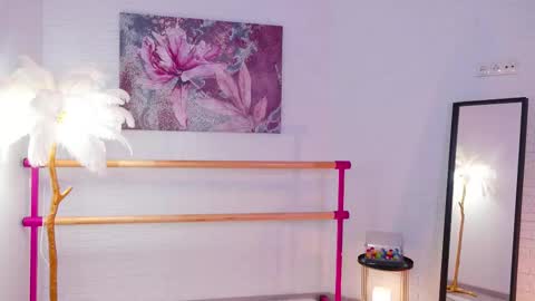 Lyly   online show from 02.27.25