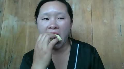 lylymai online show from 09.12.25