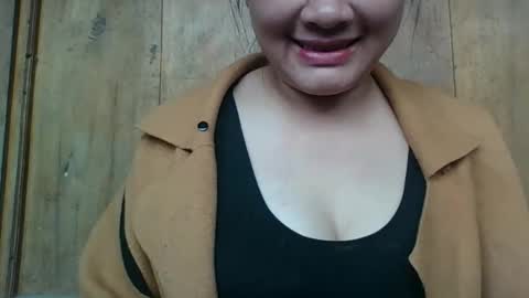 lylymai online show from 09.28.25