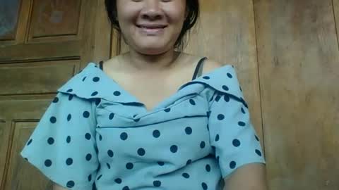 lylymai online show from 10.22.25