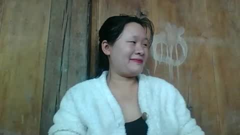 lylymai online show from 11.10.25