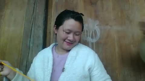 lylymai online show from 11.11.25