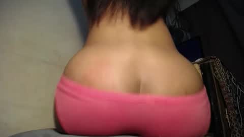 Snapshot of lyn_vegas chatting on 12.17.25 lyn vegas online show from 12.17.25