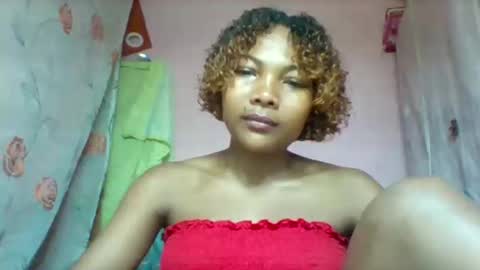 lyndah19 online show from 02.04.26