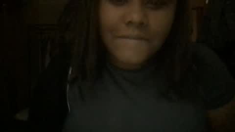 Snapshot of lyndsey959 chatting on 10.21.25 lyndsey959 online show from 10.21.25