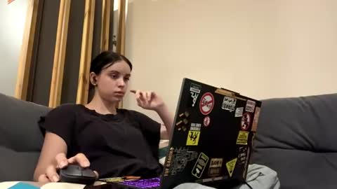 Snapshot of lynettawiseman chatting on 06.29.26 Eva online show from 06.29.26