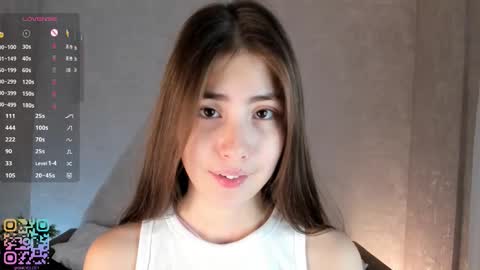 Snapshot of lynnaaspen chatting on 10.16.25 Ellie online show from 10.16.25