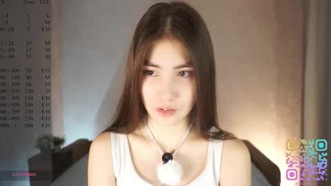 Snapshot of lynnaaspen chatting on 11.30.25 Ellie online show from 11.30.25