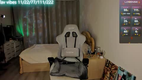 lynne_dawson online show from 10.25.25