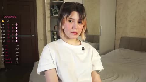 Lola online show from 02.21.25