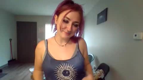 Lynn  online show from 04.13.26