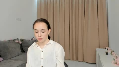 Lynsey online show from 04.11.26