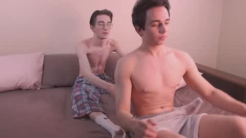 Snapshot of lyonfilm chatting on 12.14.24 KennyEliot online show from 12.14.24