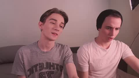 Snapshot of lyonfilm chatting on 12.18.24 KennyEliot online show from 12.18.24