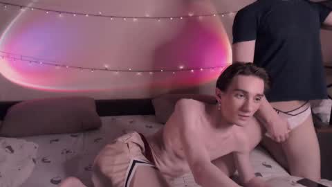 Snapshot of lyonfilm chatting on 02.16.25 KennyEliot online show from 02.16.25