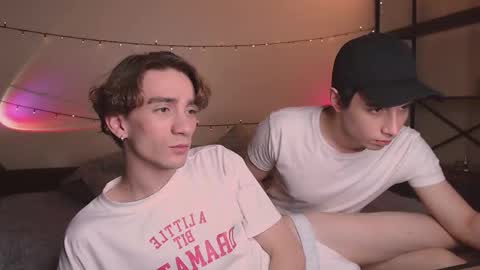 Snapshot of lyonfilm chatting on 10.25.25 KennyEliot online show from 10.25.25