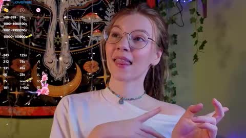 Lyra online show from 11.18.25