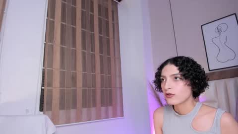 Snapshot of lyravendrell chatting on 01.19.26 Lyravendrell online show from 01.19.26