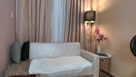 Snapshot of lyravendrell chatting on 02.13.26 Lyravendrell online show from 02.13.26