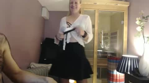 Snapshot of lyssaradivine chatting on 11.01.25 lyssaradivine online show from 11.01.25