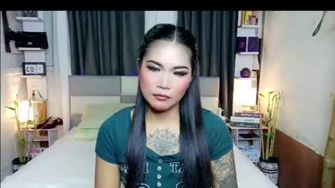 lytatto_lashes online show from 07.05.26
