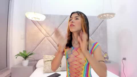 Lyxi online show from 03.02.25