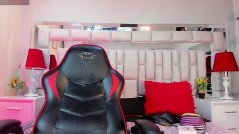 Lizzy smith  online show from 09.16.25