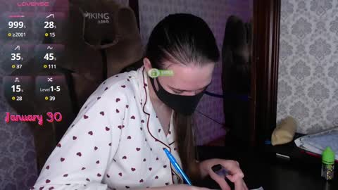 Snapshot of m00n8kiki chatting on 01.30.25 Ksu online show from 01.30.25