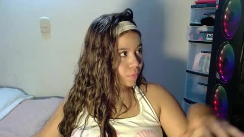 Snapshot of m1la_18 chatting on 05.02.26 mila online show from 05.02.26