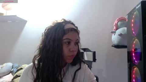 Snapshot of m1la_18 chatting on 05.24.26 mila online show from 05.24.26