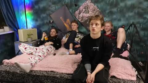 Snapshot of m1shq chatting on 03.09.25 m1shq online show from 03.09.25