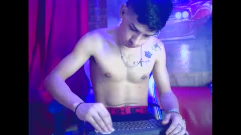 itgram pezlo josue online show from 12.04.24